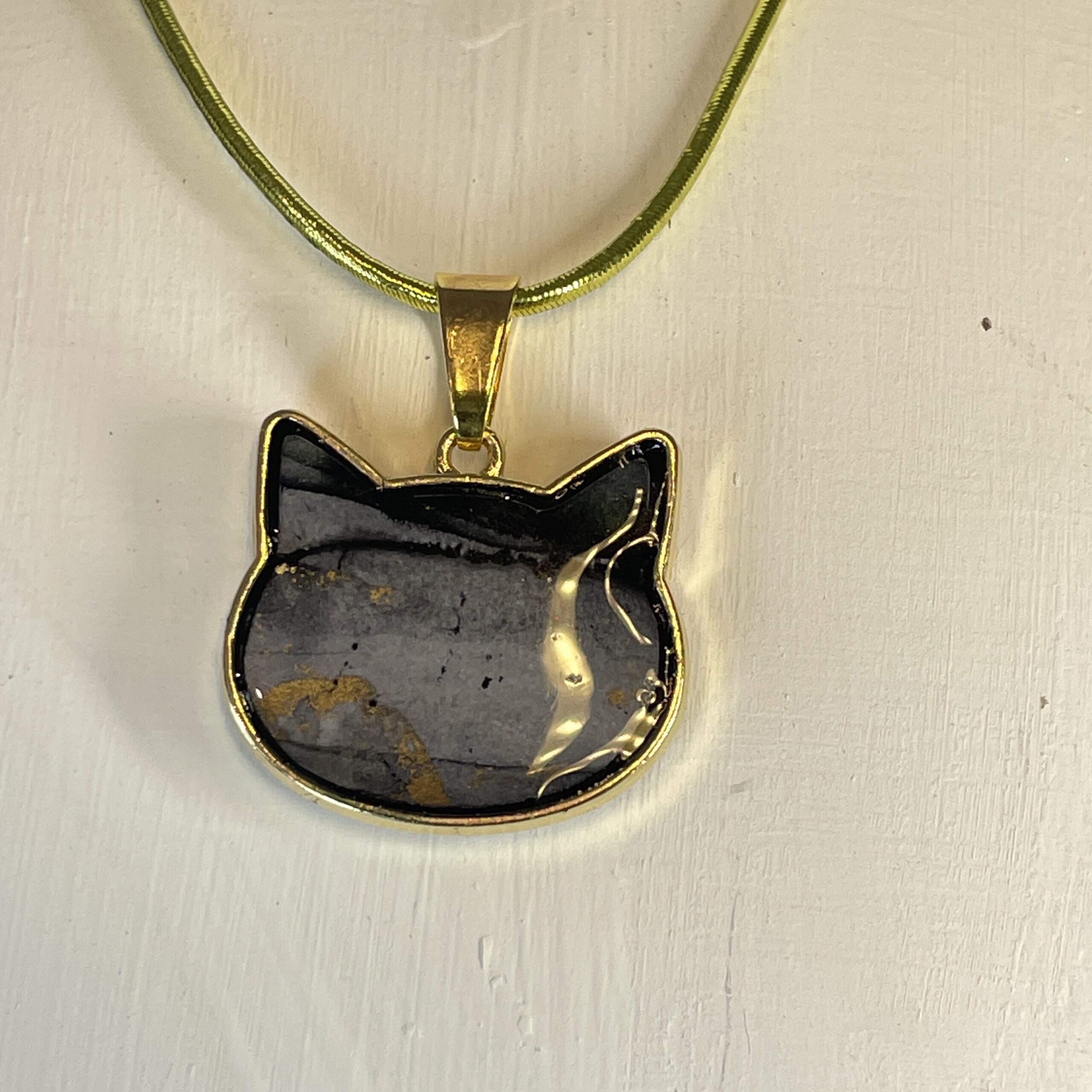 Hand made cat pendant in black, grey and silver