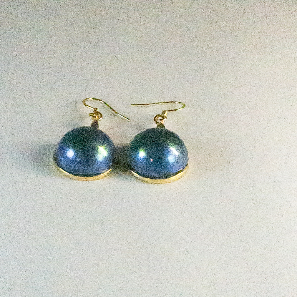 Hand made earrings - like South Sea pearls