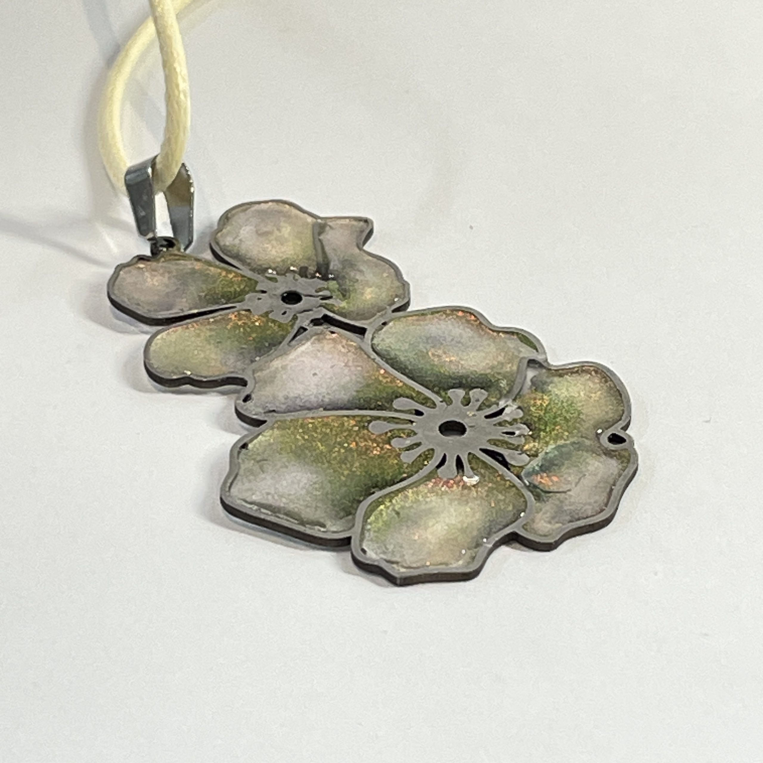 Hand made NZ pendant delicate flower charm