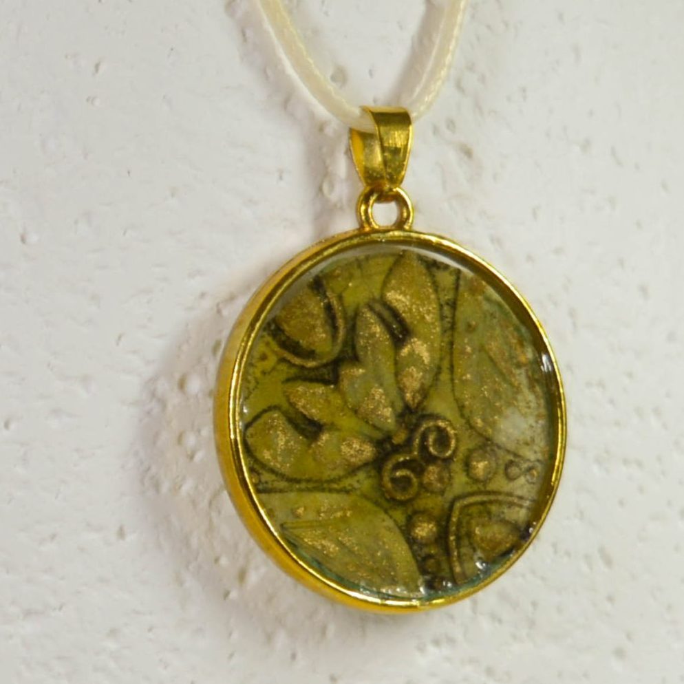 _DSC0551handmade-pendant-round-embossed hand made pendant charm circle in brown, khaki, green and gold