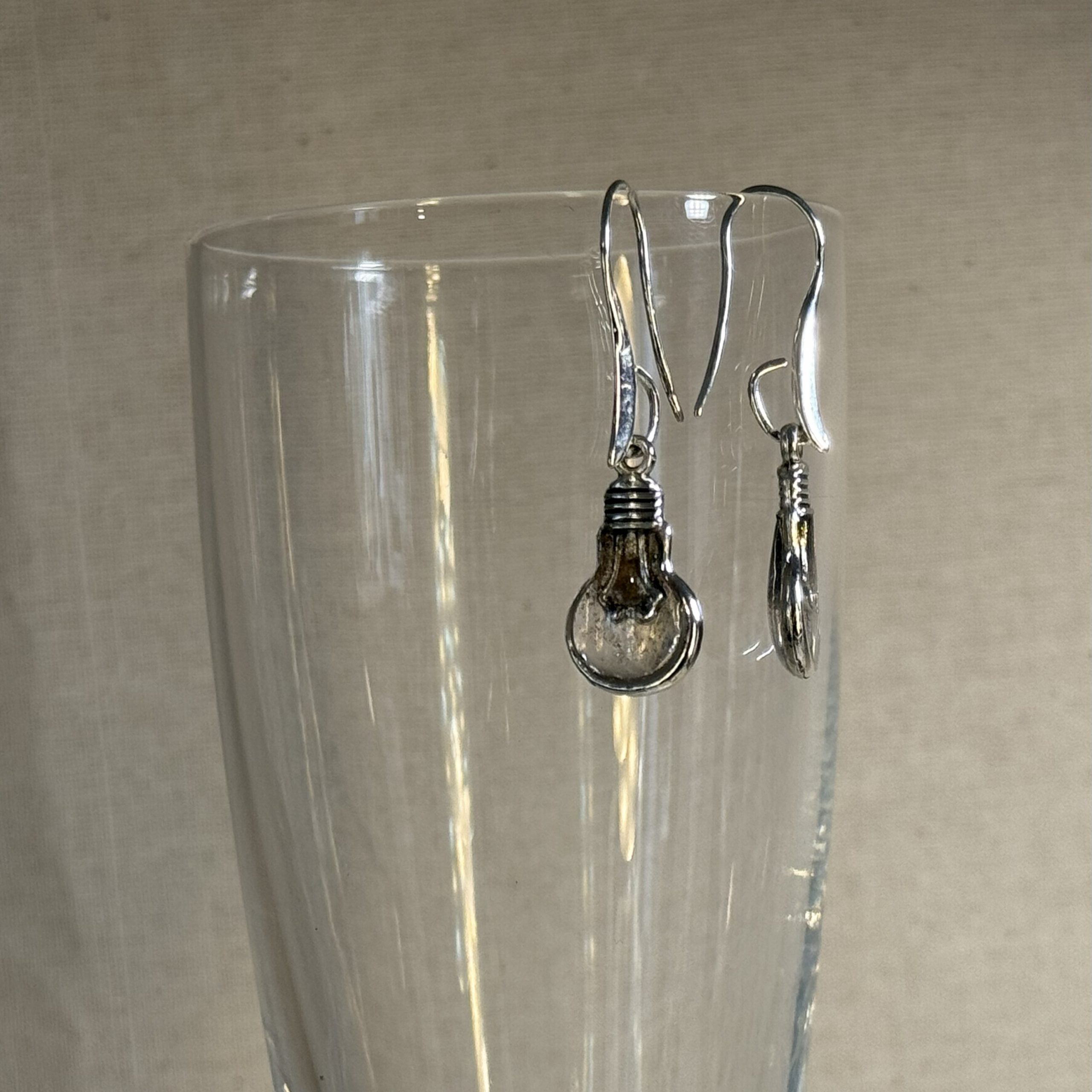 Mini light bulb earrings on metal hooks Mini light bulb earrings on metal hooks