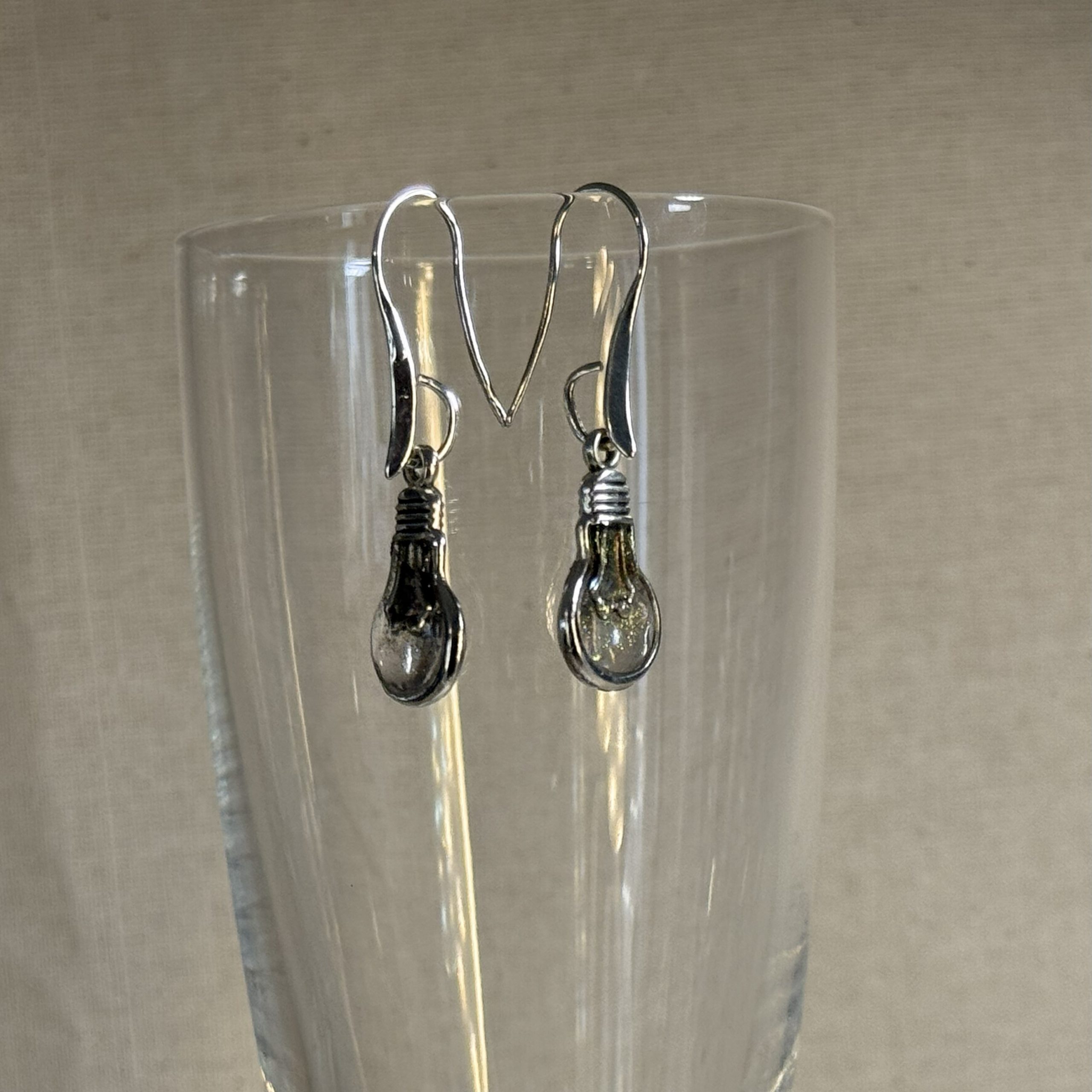 Mini light bulb earrings on metal hooks Mini light bulb earrings on metal hooks