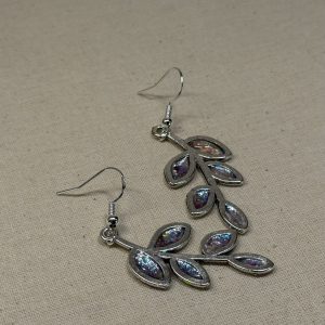 Earrings: silvery colour shifting twigs