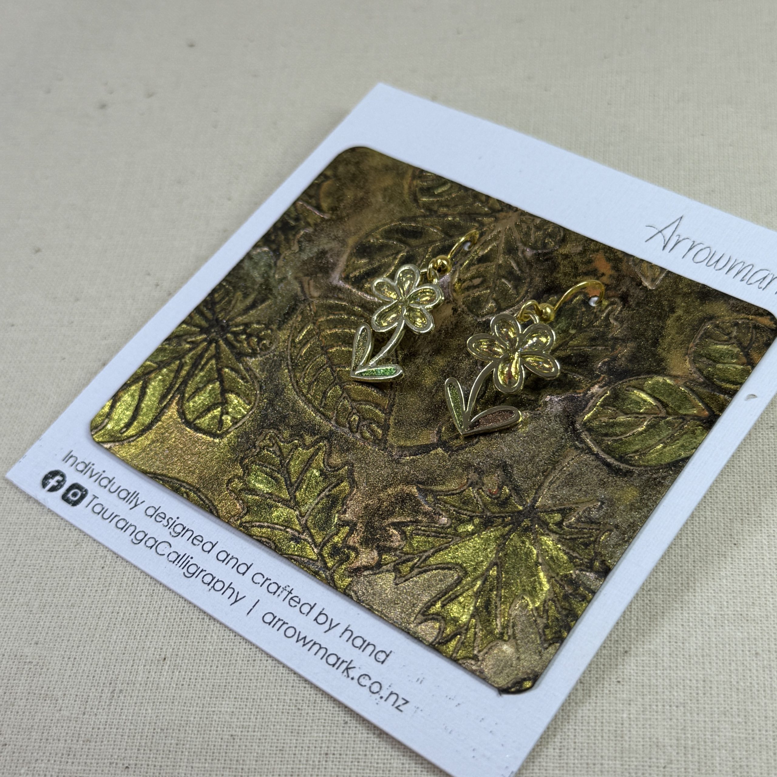 Mini flower earrings Mini flower earrings